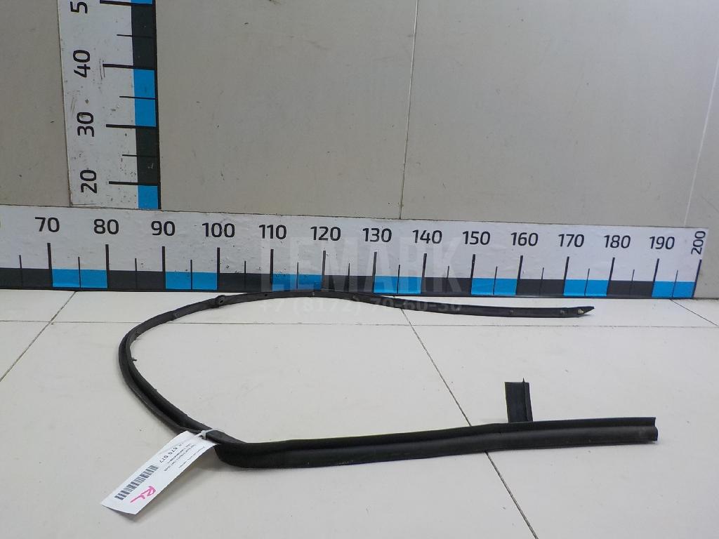 Уплотнитель двери 1J6839697BB41 VAG