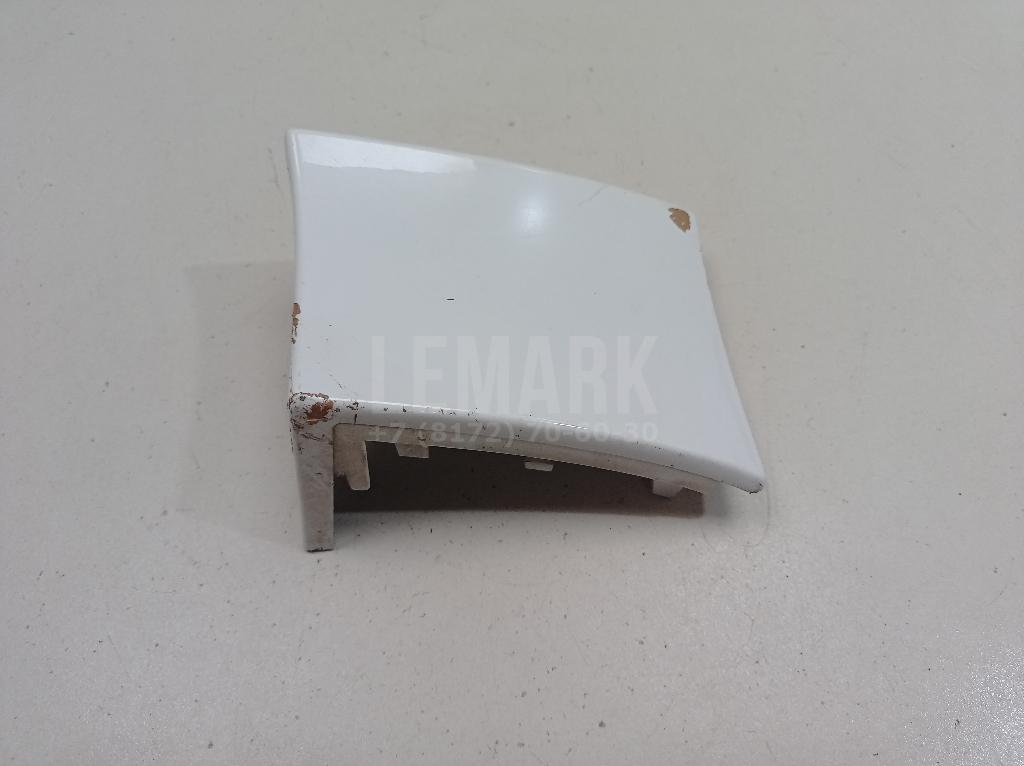 Планка под фонарь левая 5L6813345 VAG