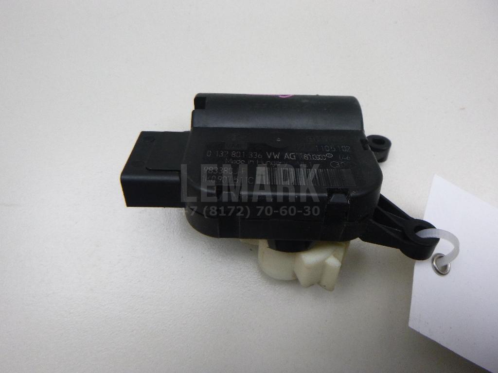 Моторчик заслонки отопителя 1K0907511C VAG