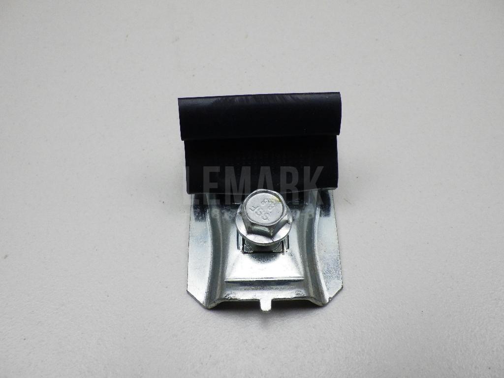 Крепеж 1252621 Ford