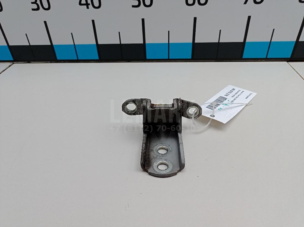 Петля двери 824214P00A Nissan