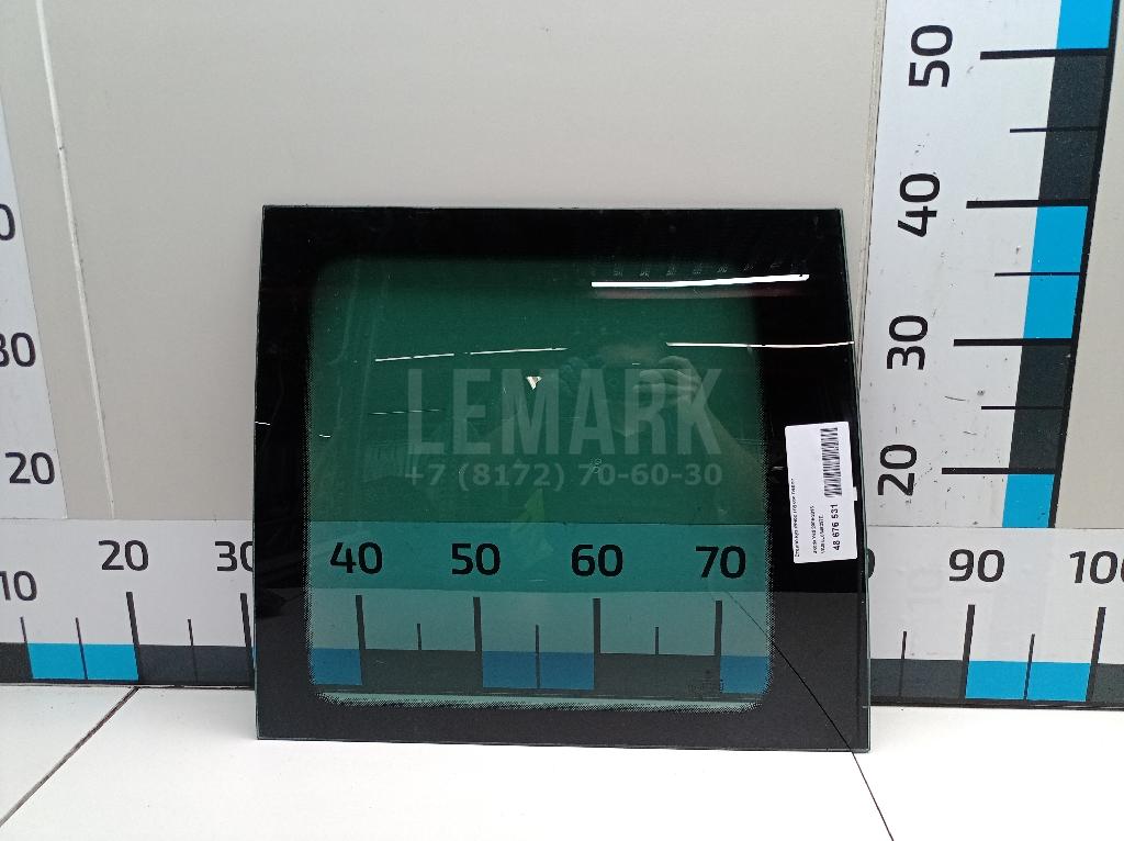 Стекло кузовное глухое левое 5L6845297E VAG