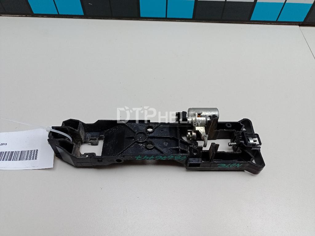 Фото Кронштейн ручки для Nissan Note (E11)  2007