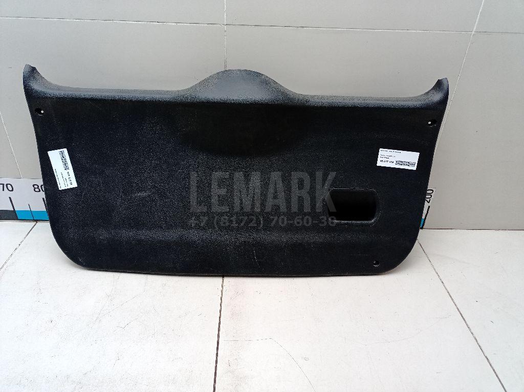 Обшивка двери багажника 1379906 Ford