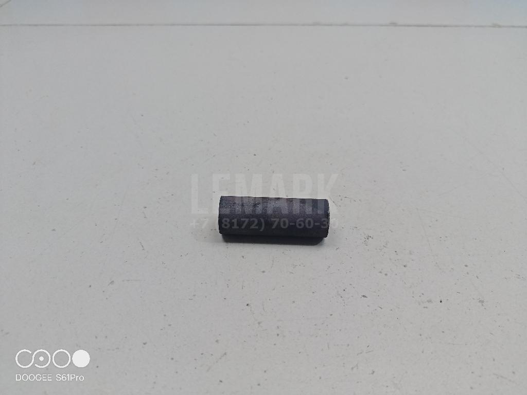 Втулка (двигатель) LR006491 Land Rover