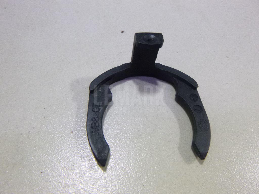 Скоба 03F121142 VAG