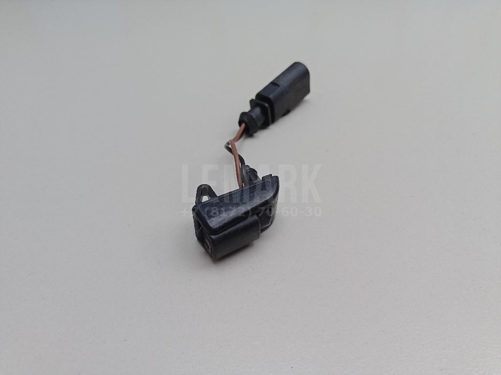 Форсунка омывателя лобового стекла 1Z0955986 VAG