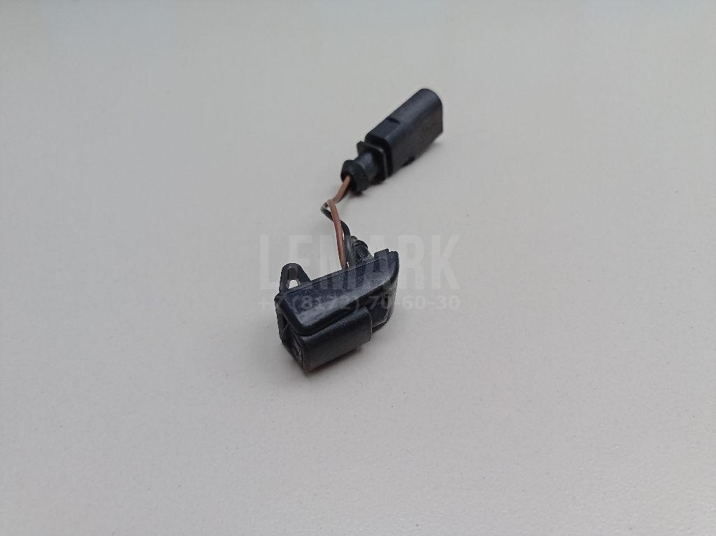 Форсунка омывателя лобового стекла 1Z0955986 VAG