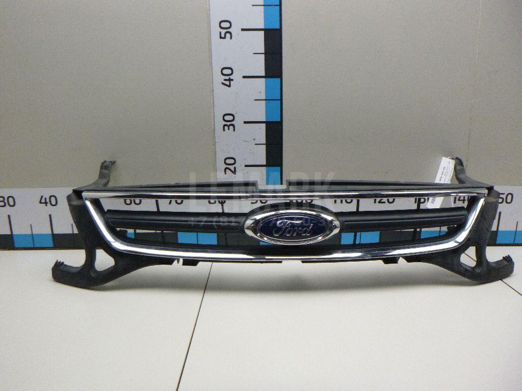 Решетка радиатора 1736164 Ford