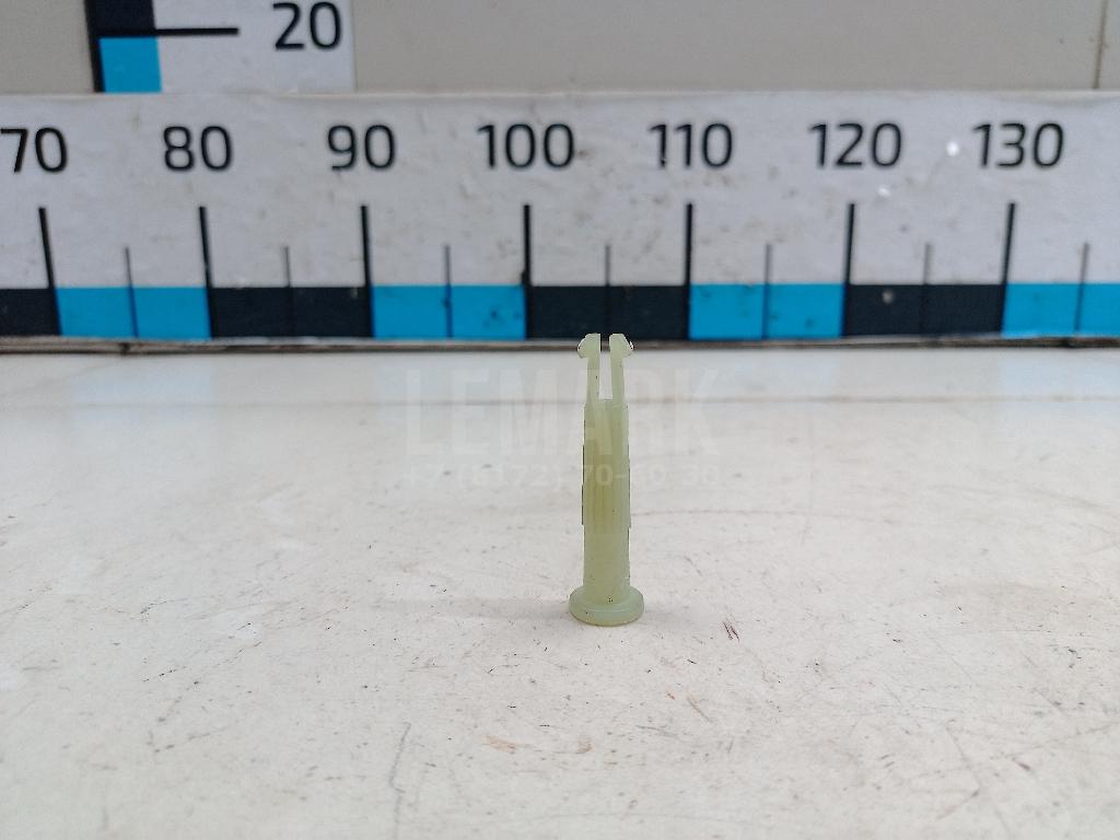 Штифт 5Q0721845 VAG