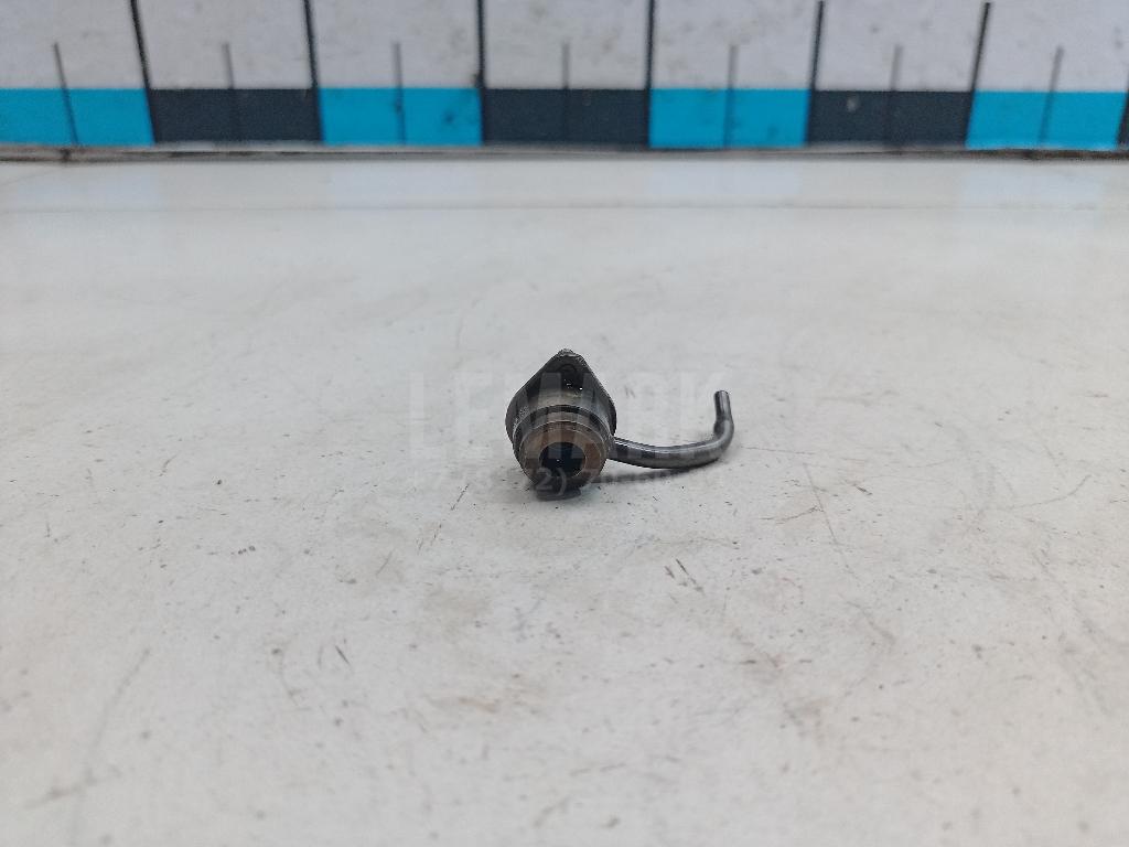 Форсунка масляная 115601KA1A Nissan