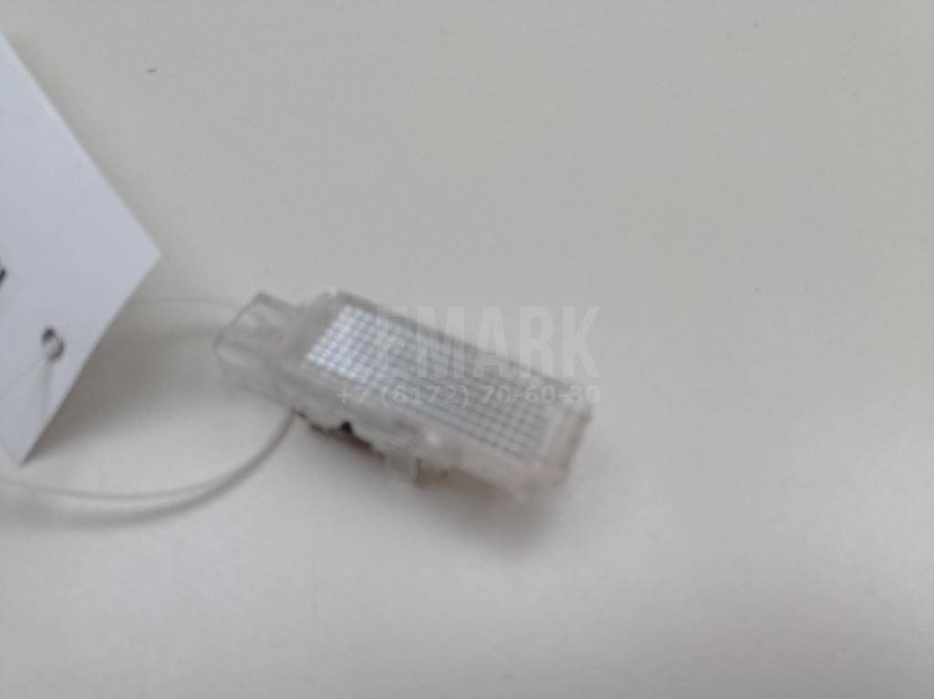 Плафон салонный 3B0947415B VAG