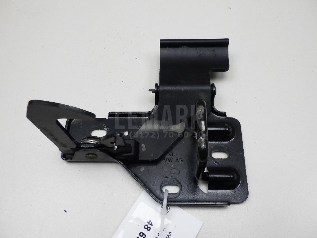 Крючок капота 6Q0823480B VAG
