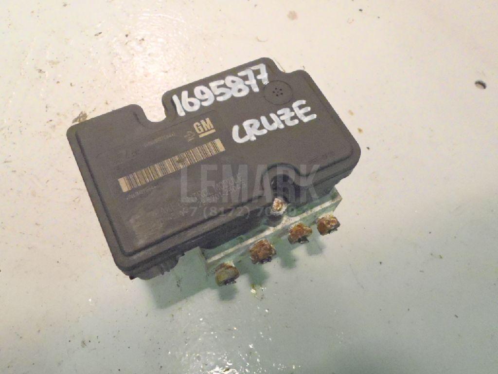 Блок ABS (насос) 13384013 GM