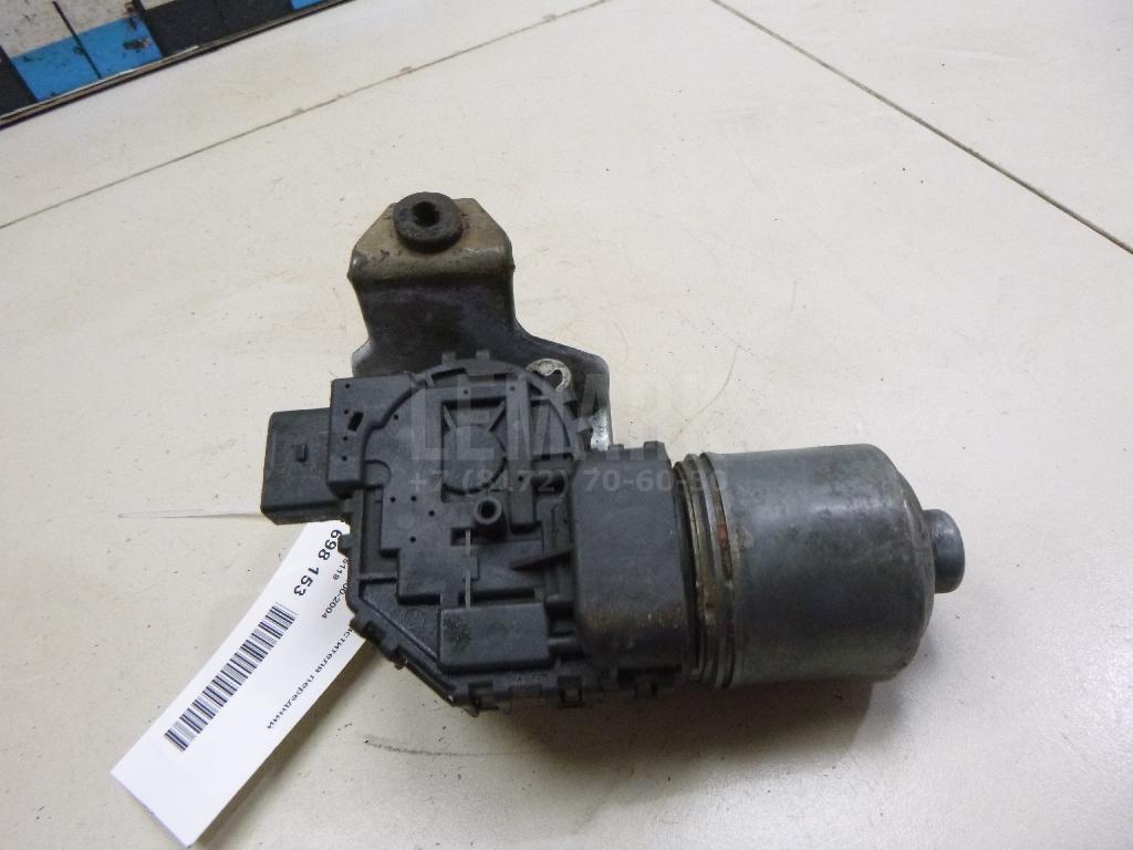 Моторчик стеклоочистителя передний 8E1955119 VAG