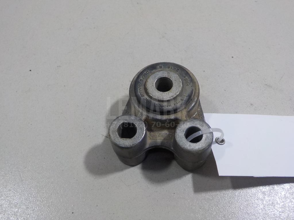 Опора КПП 1370378 Ford