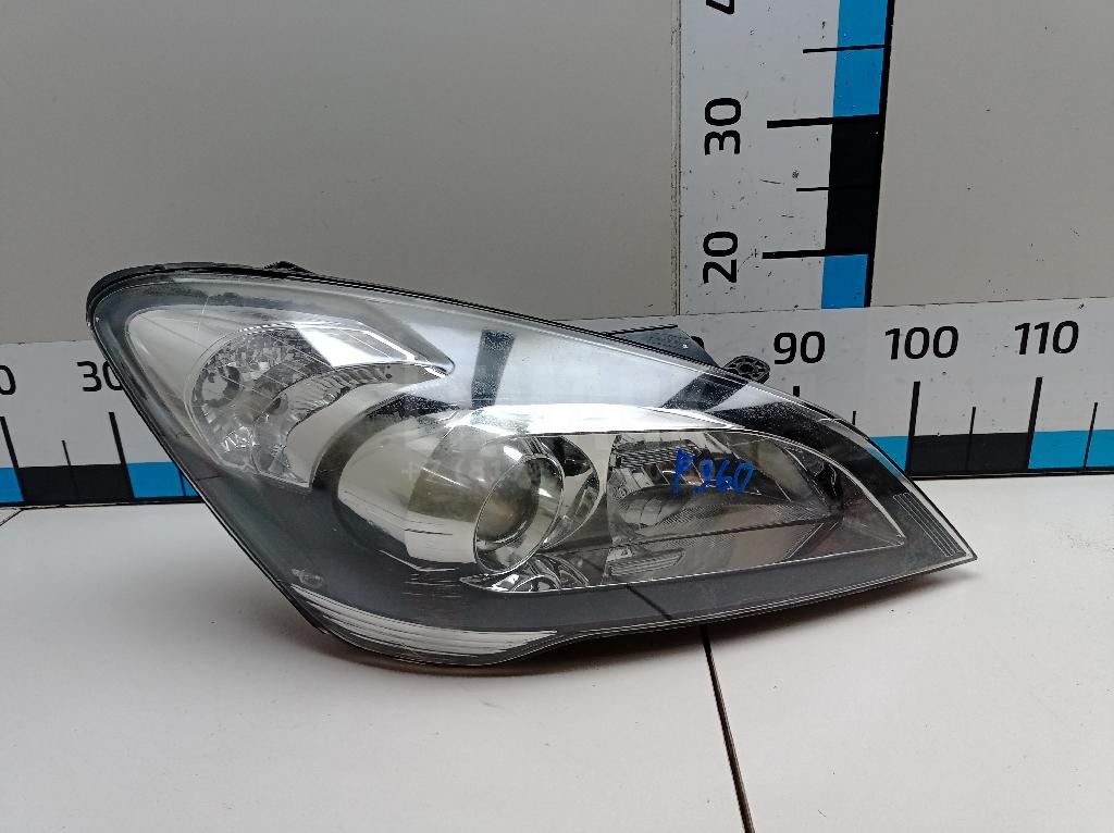 Фара правая 921021H080 Hyundai-Kia