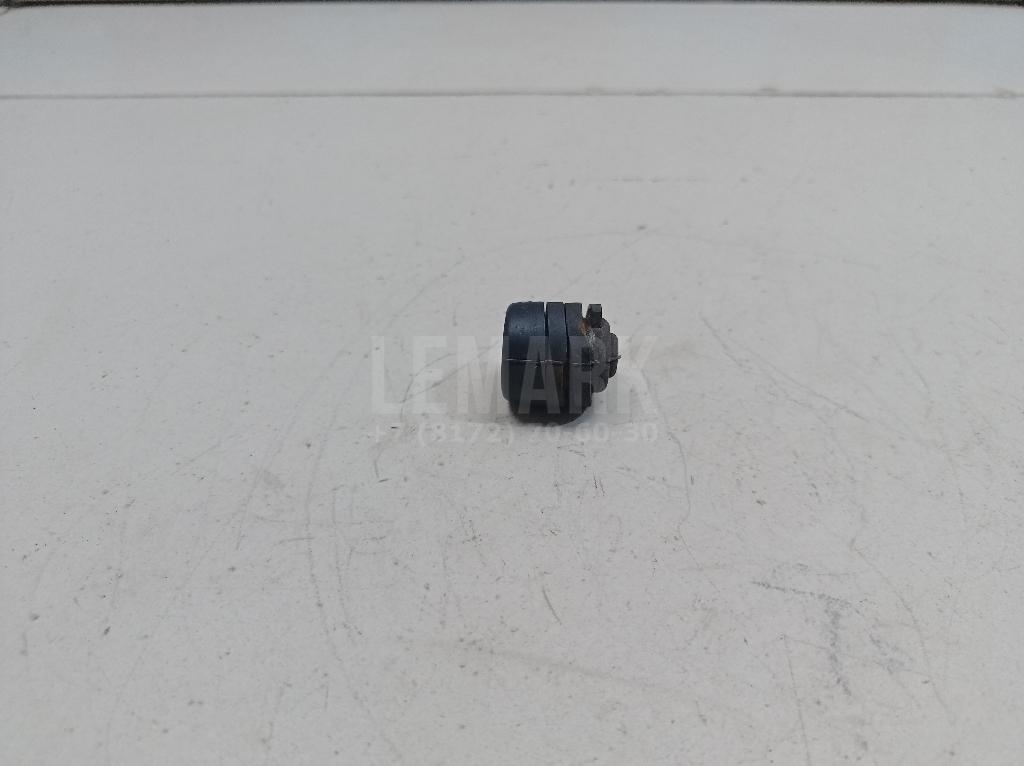 Отбойник капота 658224M700 Nissan