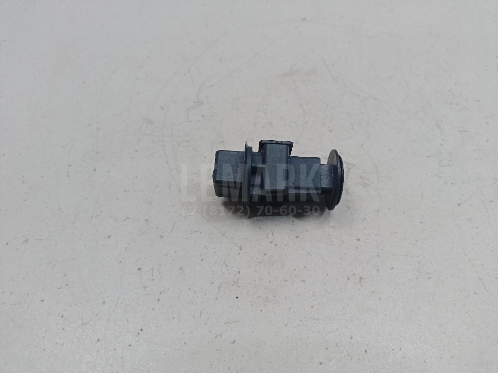 Отбойник капота 65822BR00A Nissan