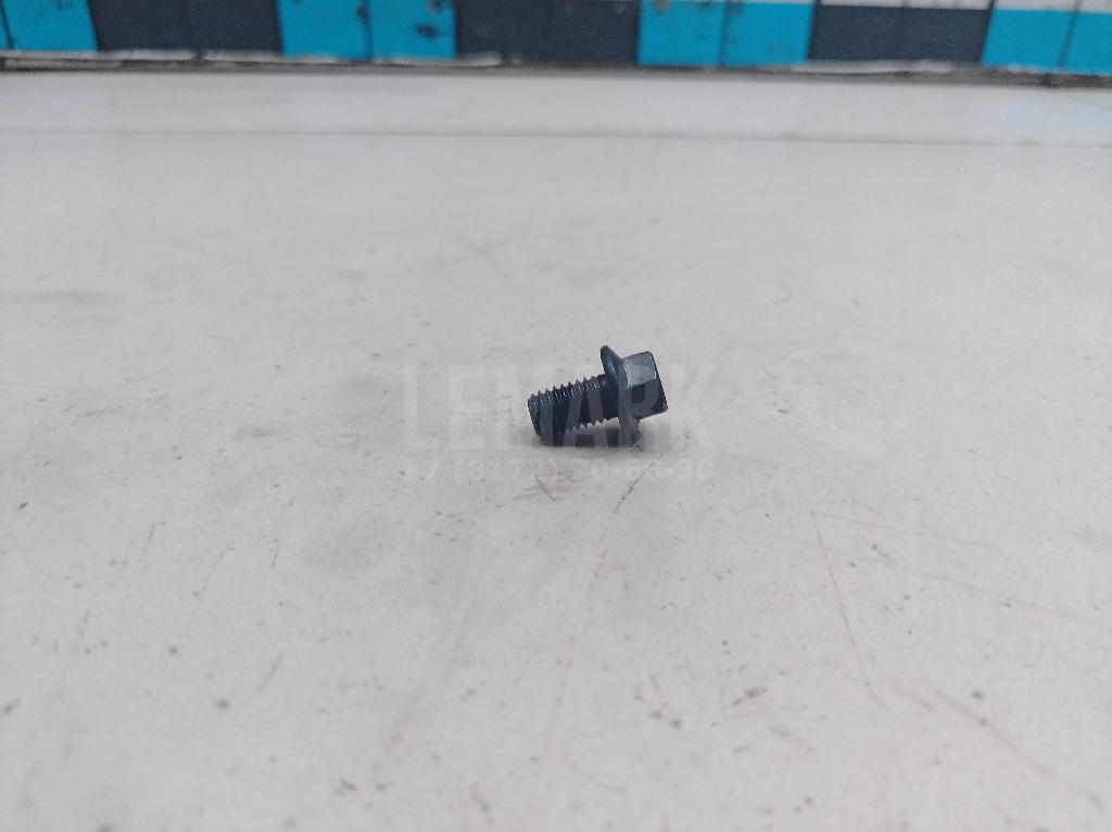 Болт 1675713 Ford