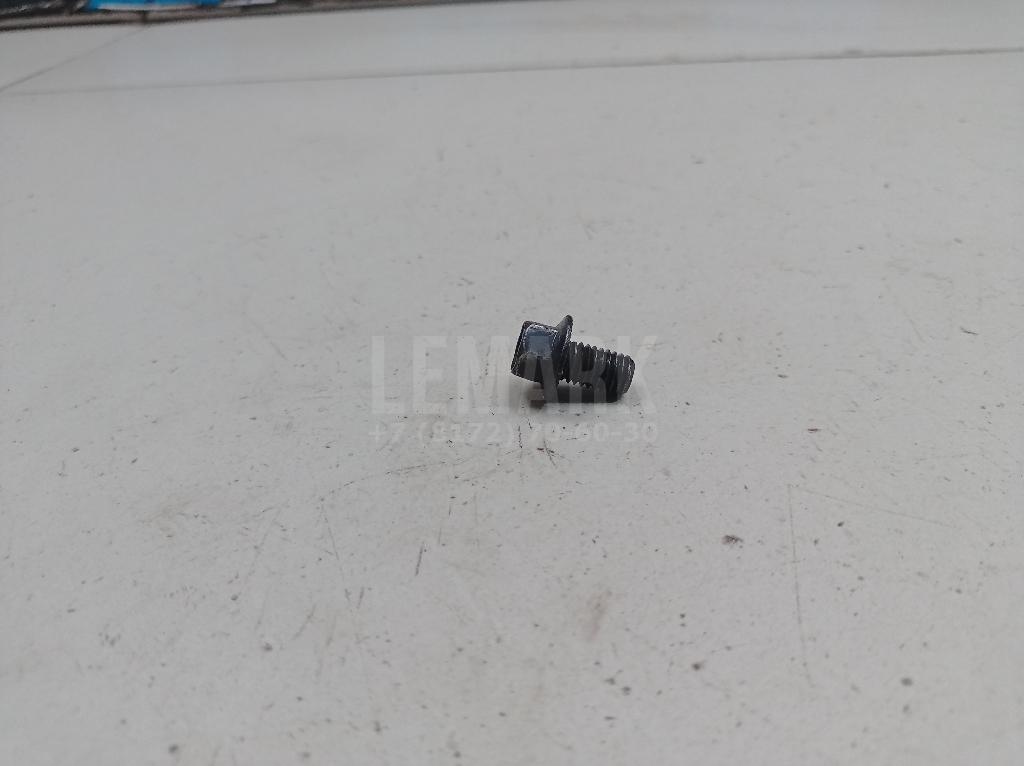 Болт 1675713 Ford