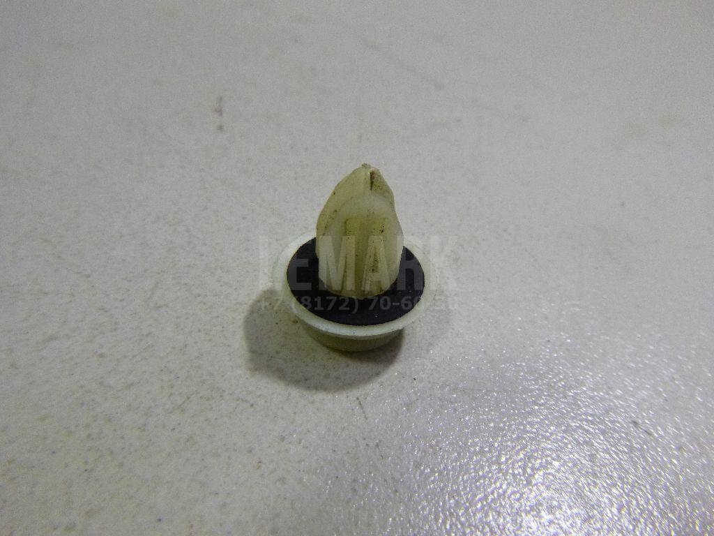 Крепеж (клоп) 9046709206 Toyota
