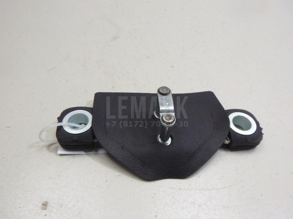Ответная часть замка багажника 8P4827507A VAG