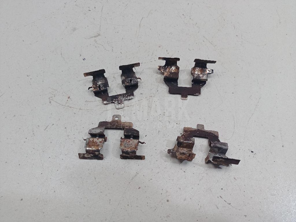 Установочный к-кт задних колодок D4080JA01A Nissan