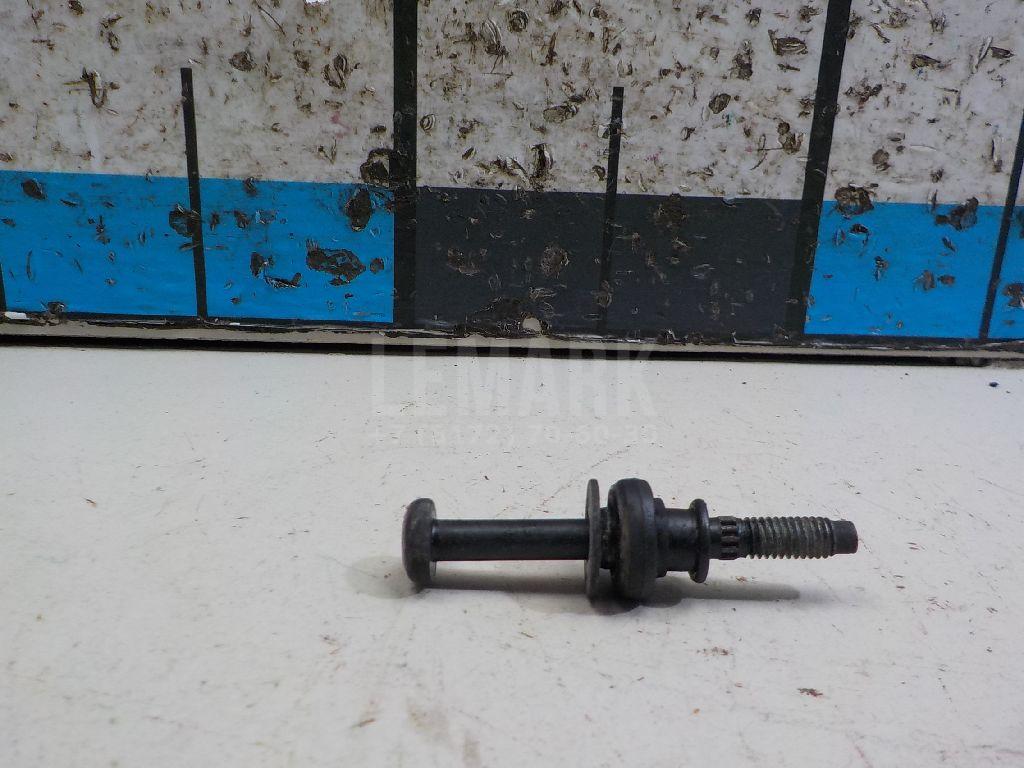 Болт клапанной крышки 06B103831H VAG