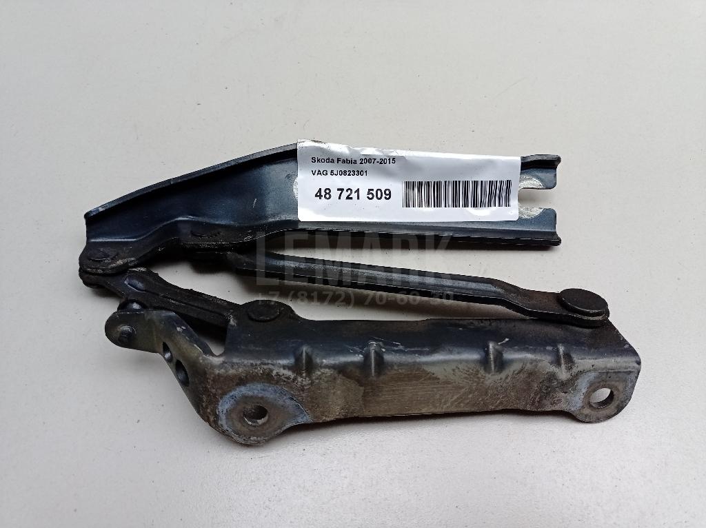 Петля капота левая 5J0823301 VAG