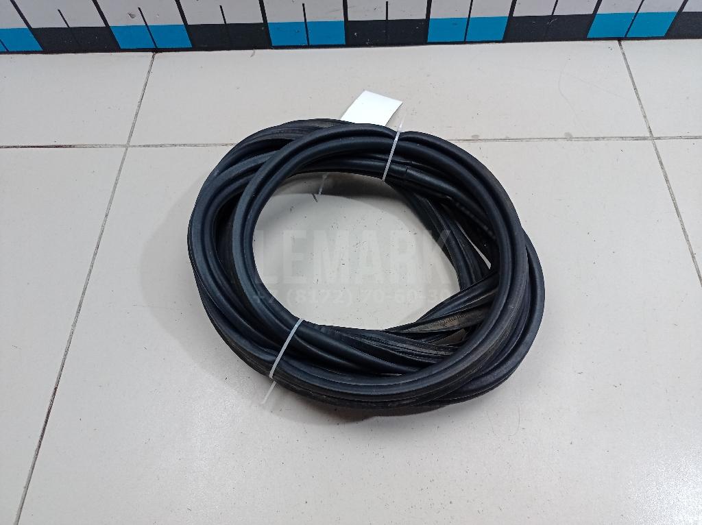 Уплотнитель багажника 5157175 GM