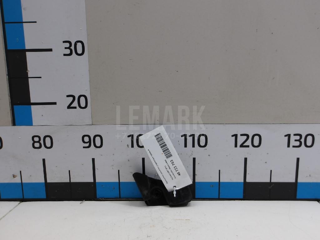 Кронштейн решетки радиатора правый 863541H500 Hyundai-Kia