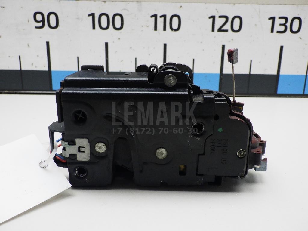 Замок двери задней левой 7L0839015D VAG