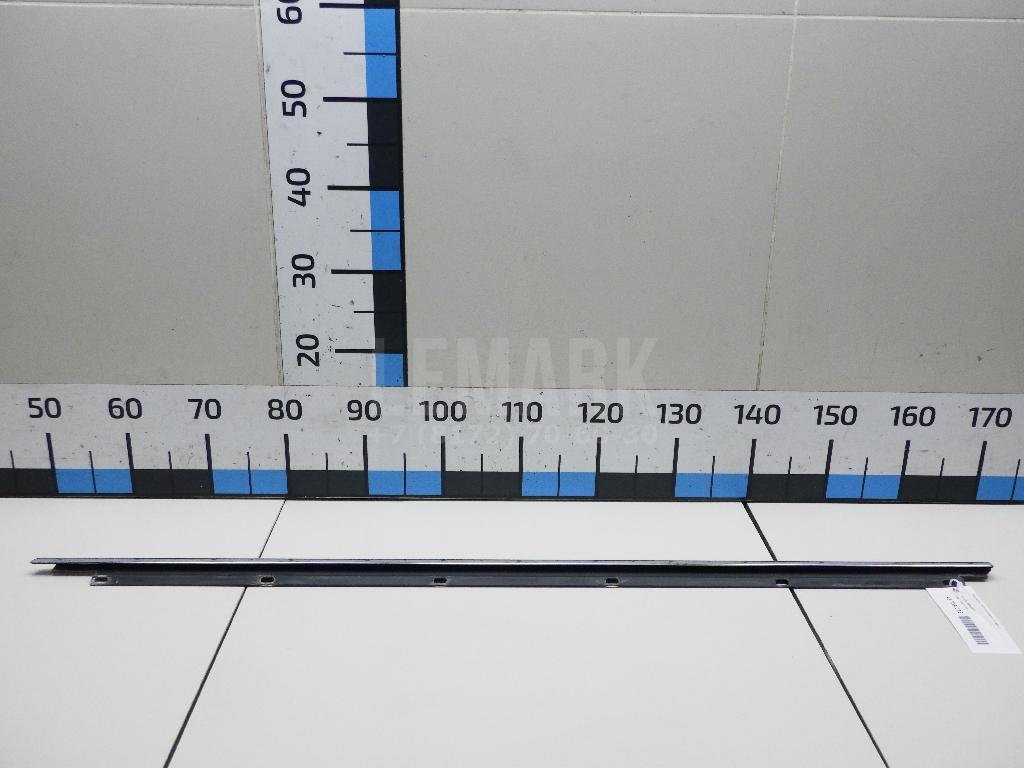Накладка стекла переднего левого 1K5837475B VAG