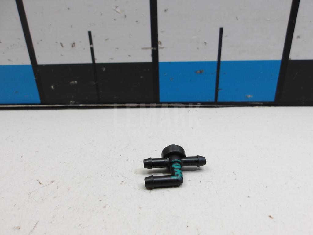 Переходник шланга омывателя 28937JD00A Nissan