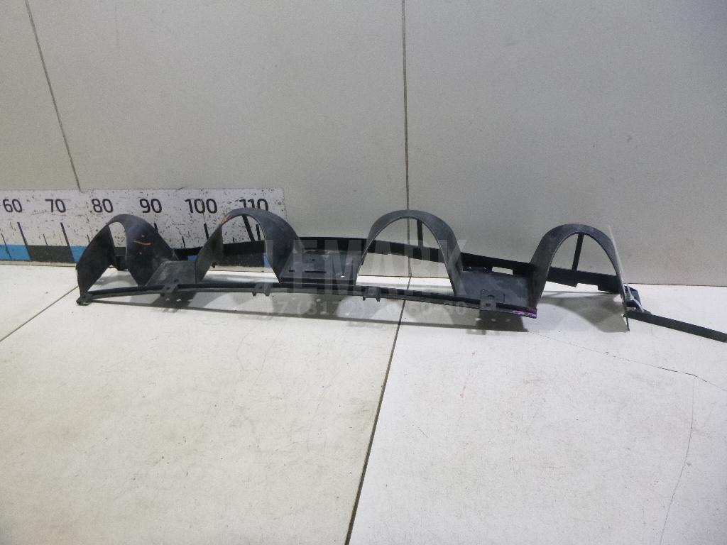 Кронштейн заднего бампера 1698028 Ford