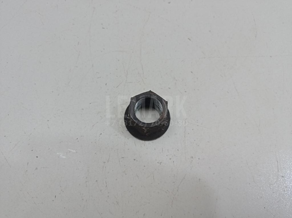 Гайка передней ступицы 402622Y000 Nissan