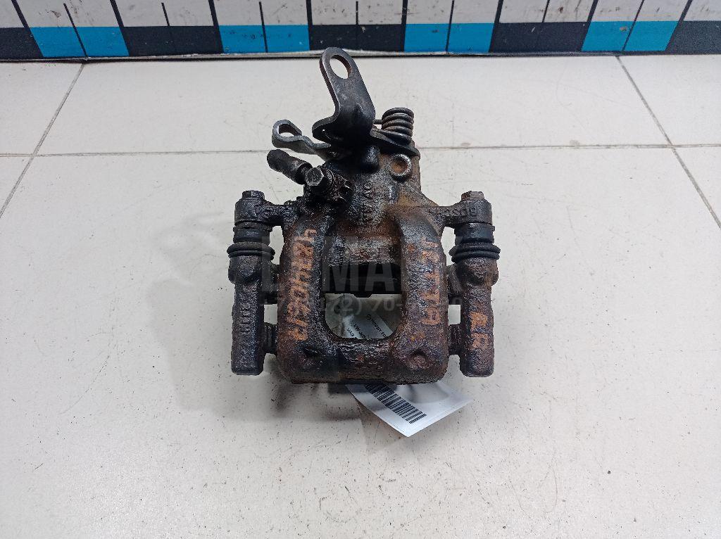 Суппорт тормозной задний правый 5K0615424 VAG