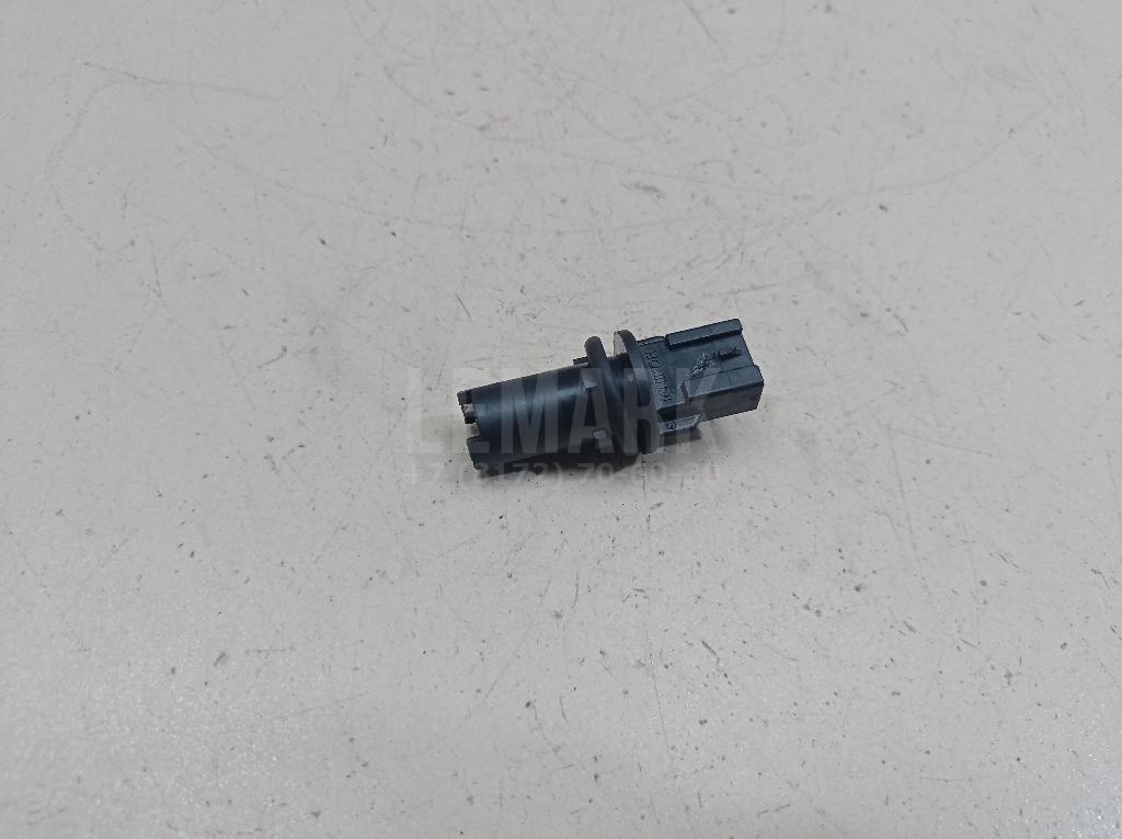 Патрон лампы 26240AG000 Nissan