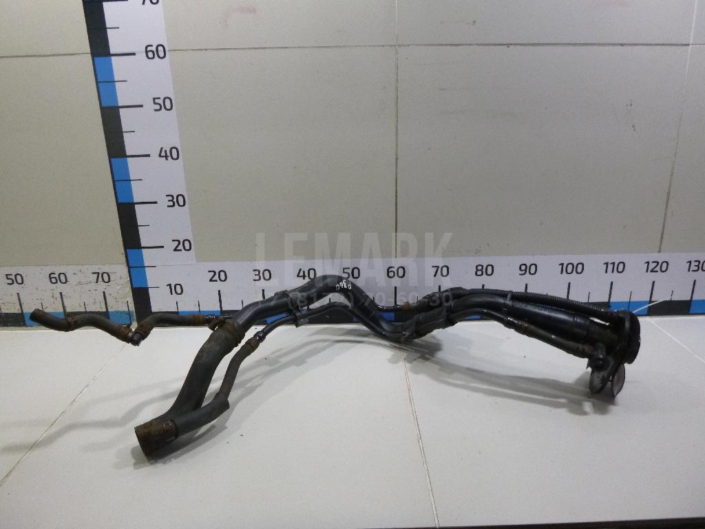 Горловина топливного бака 310301H000 Hyundai-Kia