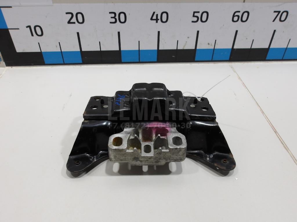 Опора двигателя левая 5Q0199555R VAG
