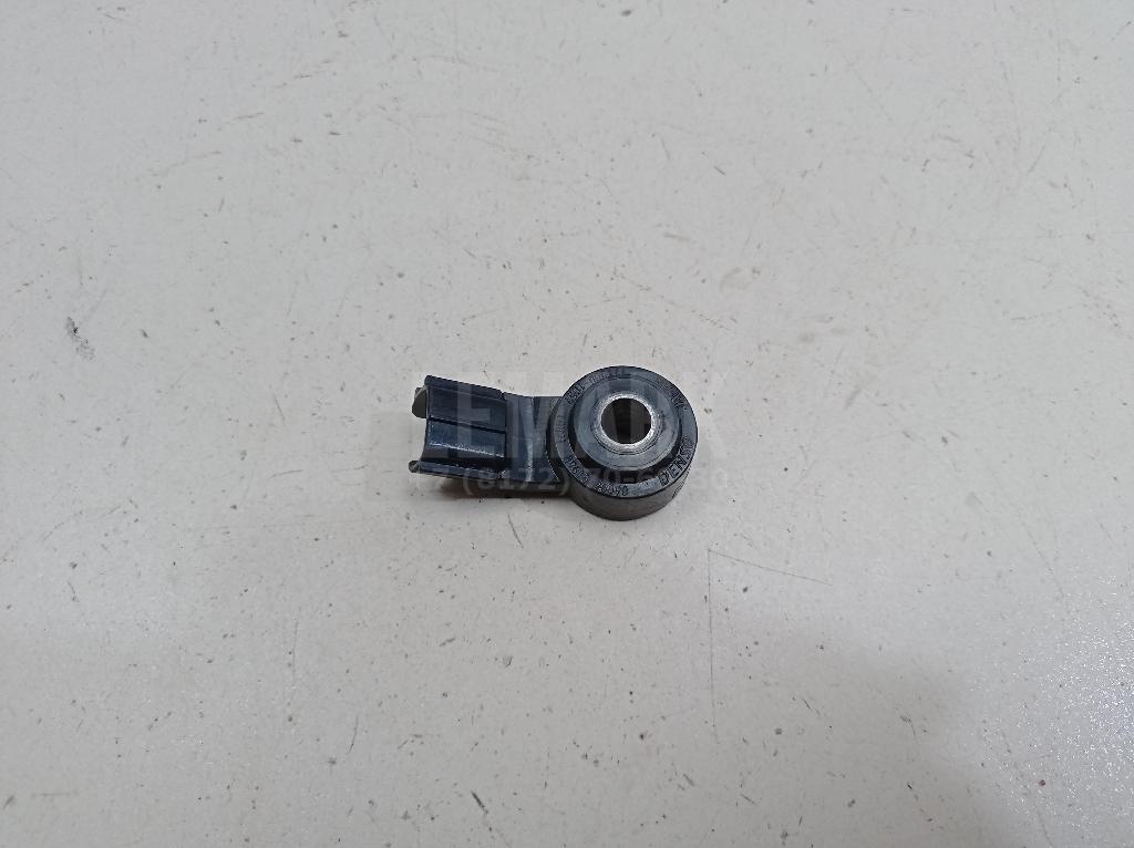 Датчик детонации 8961520090 Toyota