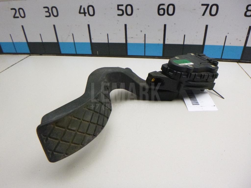 Педаль газа 8D1721523A VAG
