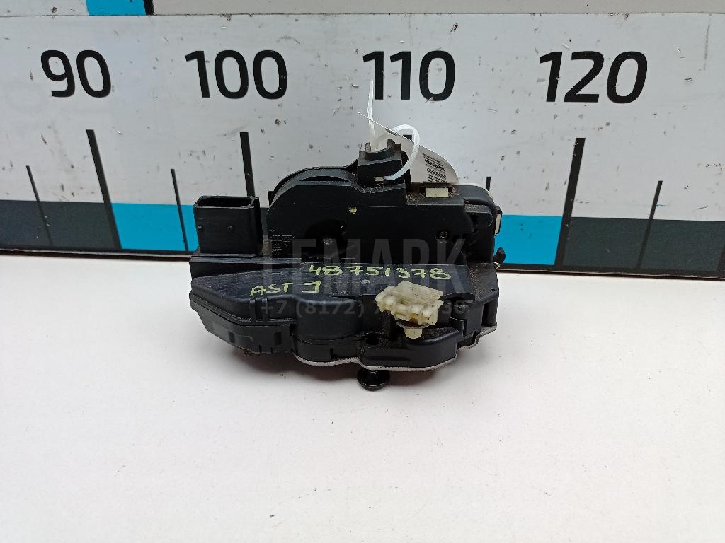 Замок двери задней правой 133174 GM