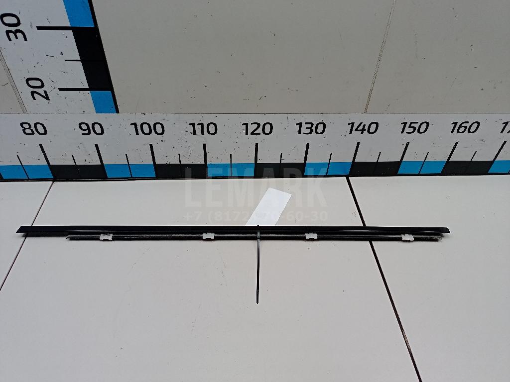 Накладка стекла заднего левого 82821JD00A Nissan