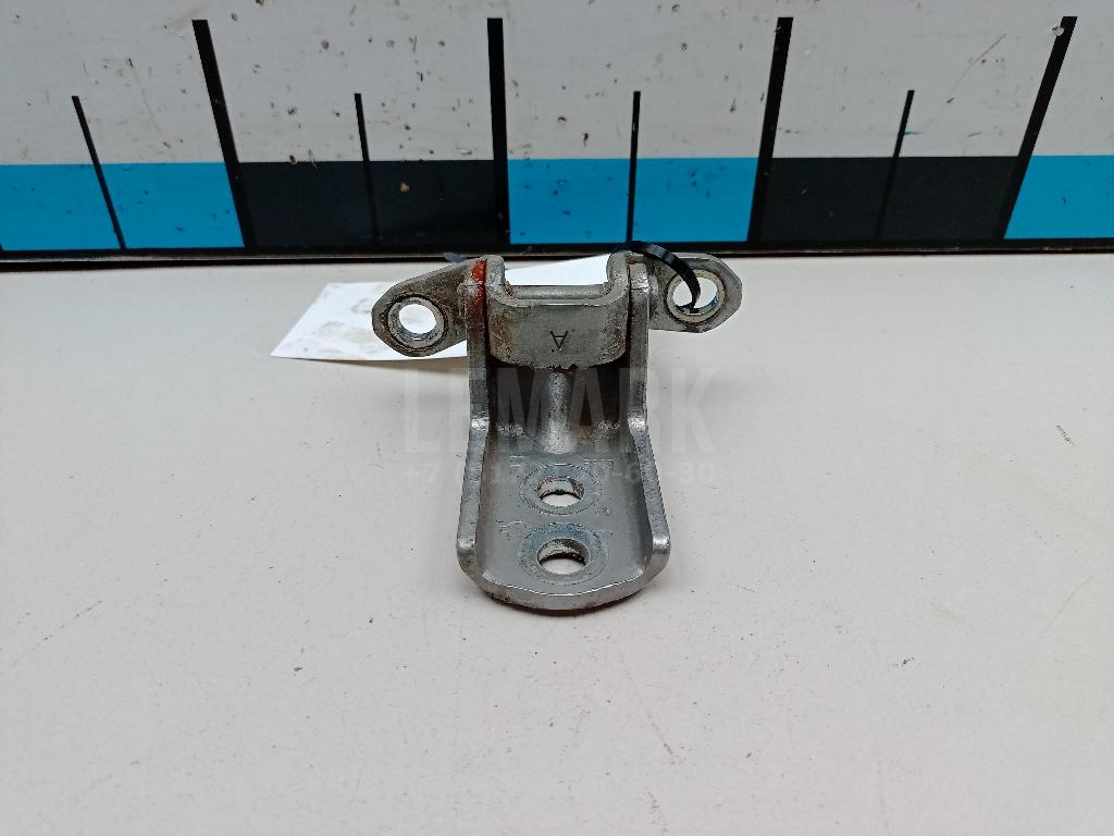 Петля двери 824212F030 Nissan