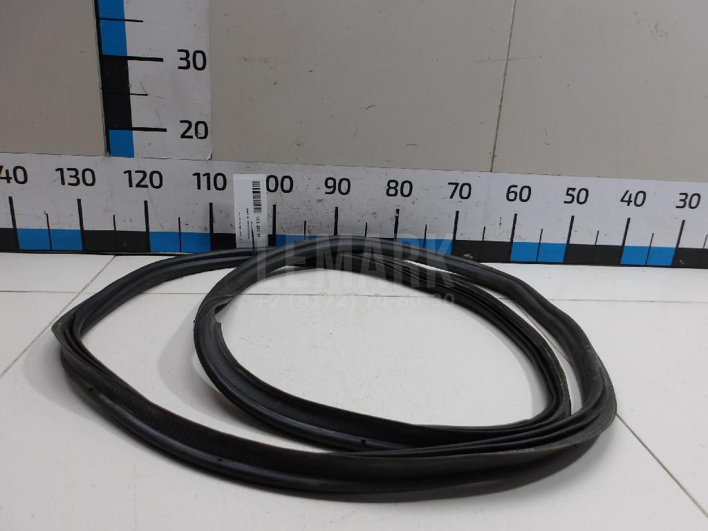 Уплотнитель багажника 6RU827705B VAG