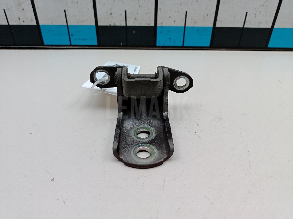 Петля двери 824214P00A Nissan