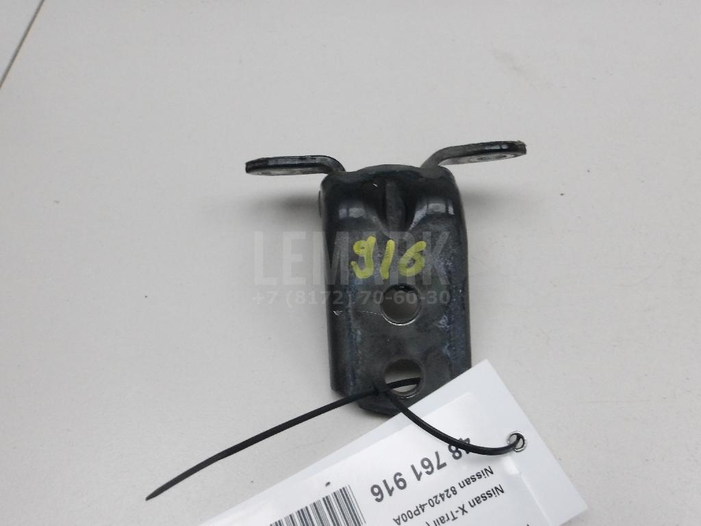 Петля двери 824204P00A Nissan