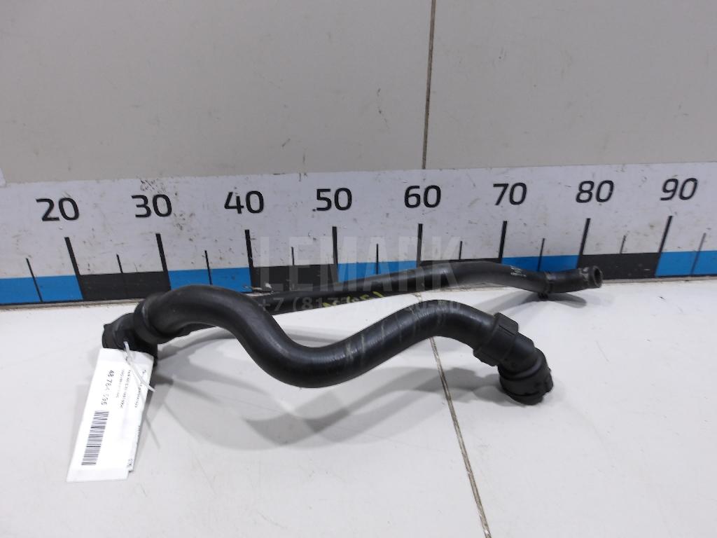 Патрубок радиатора 4B0121049S VAG
